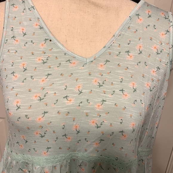 Love,Fire Mint Floral Tiered Tank Top - Picture 2 of 9